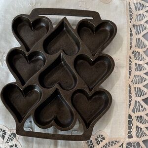 Heart-Shaped Cast Iron Muffin Pan